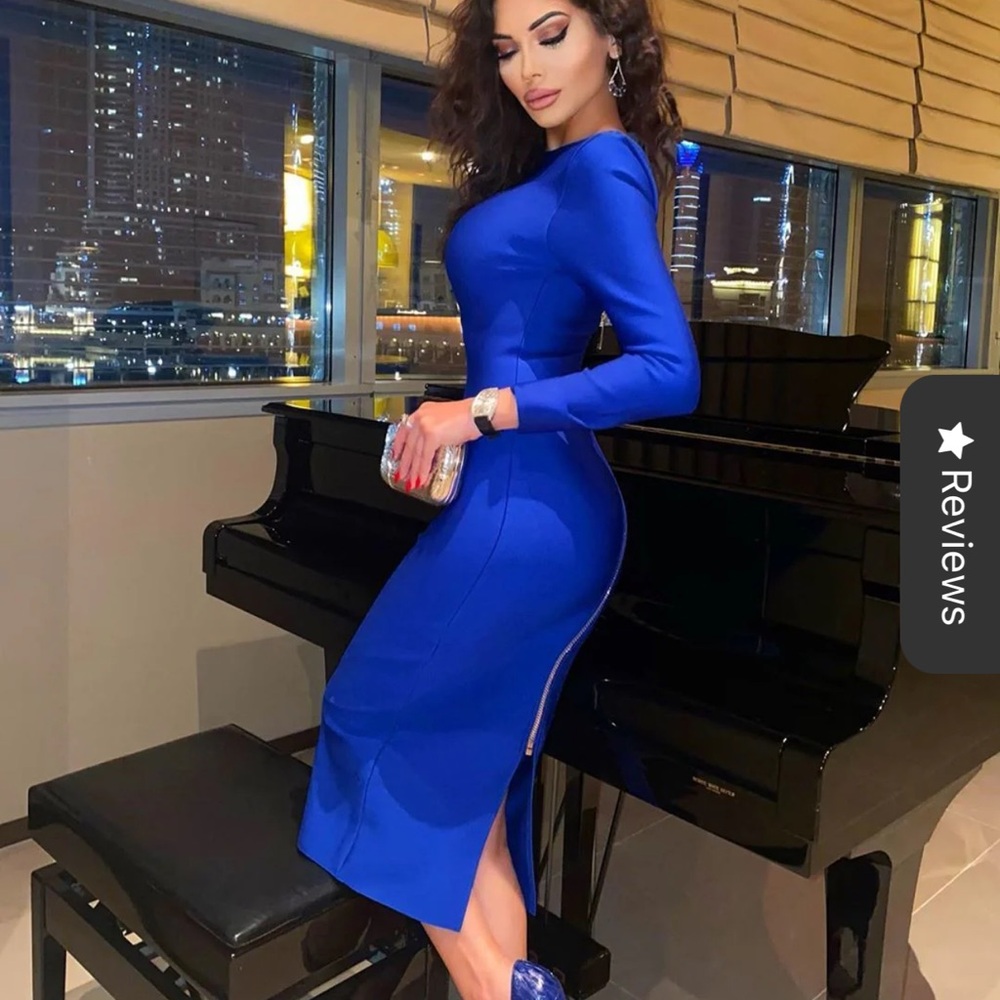 Elegant Blue Midi Dress